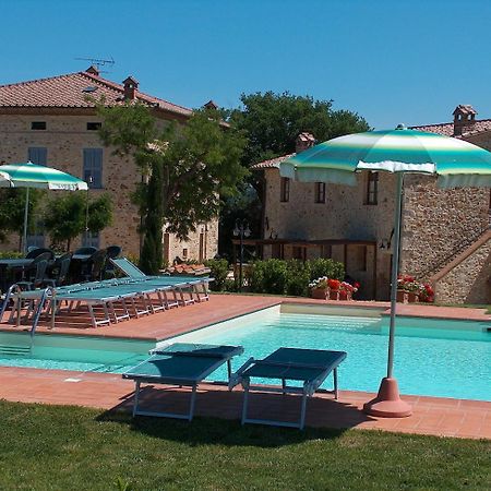 Pensjonat Borgo Il Villino Casole dʼElsa Zewnętrze zdjęcie
