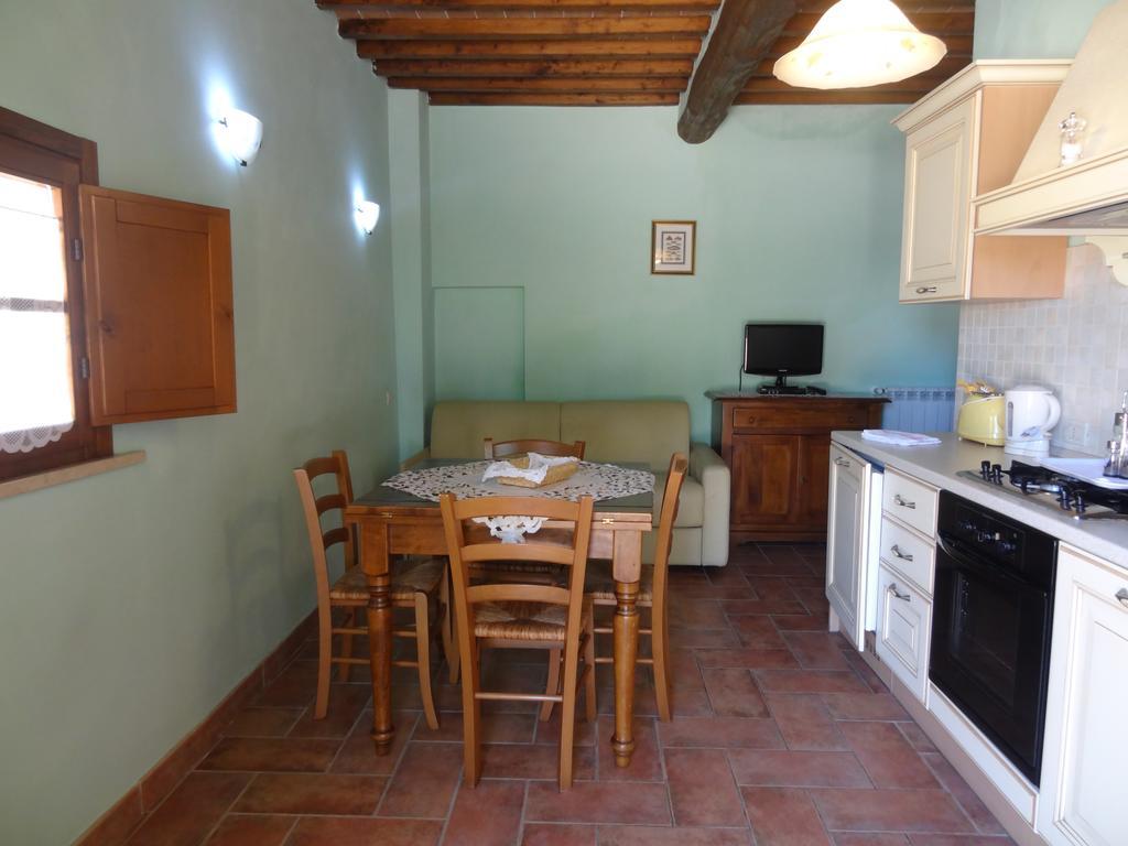 Pensjonat Borgo Il Villino Casole dʼElsa Zewnętrze zdjęcie