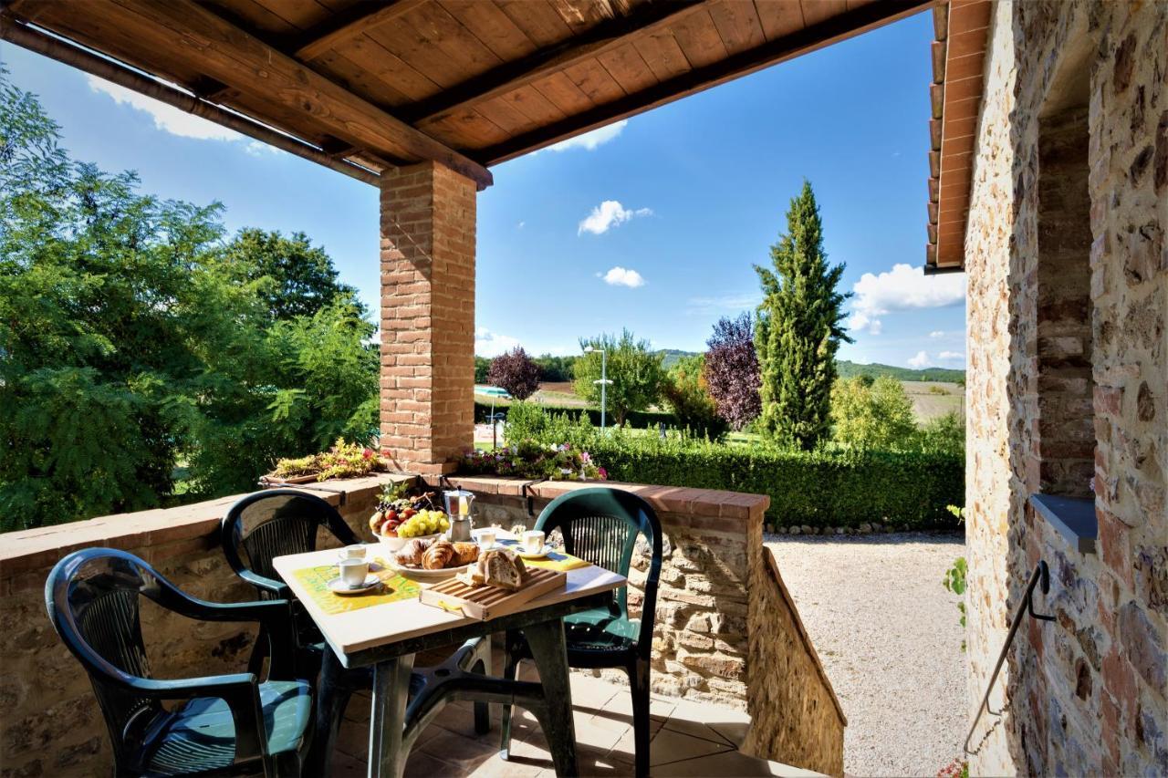 Pensjonat Borgo Il Villino Casole dʼElsa Zewnętrze zdjęcie