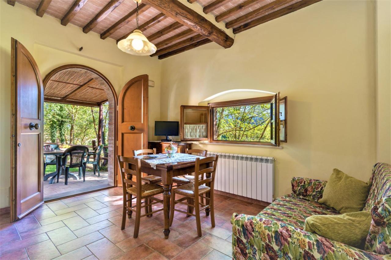 Pensjonat Borgo Il Villino Casole dʼElsa Zewnętrze zdjęcie