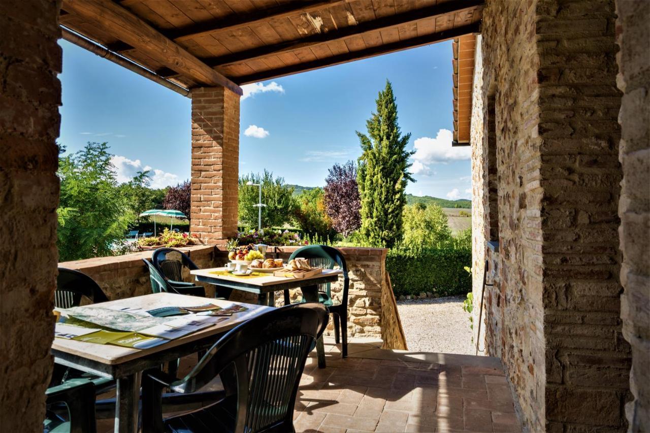 Pensjonat Borgo Il Villino Casole dʼElsa Zewnętrze zdjęcie